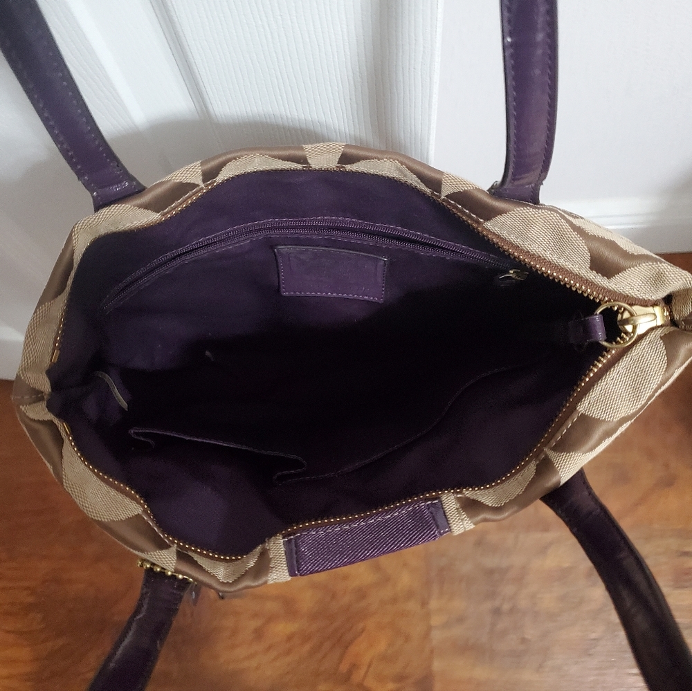 Coach Brown Tote - Picture 11 of 14